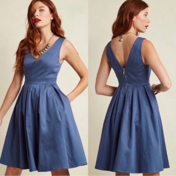 ModCloth Fervour Triumphantly Timeless Fit & Flare V-Neck Dress Blue Gray Large - Picture 2 of 11